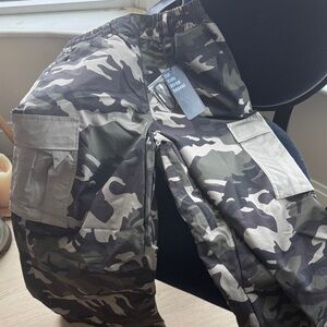 Snowverb Men’s Baggy Camouflage Snowboarding Pants